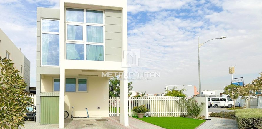 Вилла с 3 спальнями в Намтыльем, Вьетнам №87132