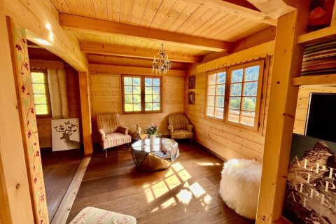 5 bedrooms House in La Giettaz, France No. 100232 1