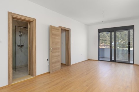 1 dormitorio Apartment en Kotor, Montenegro No. 104756 9