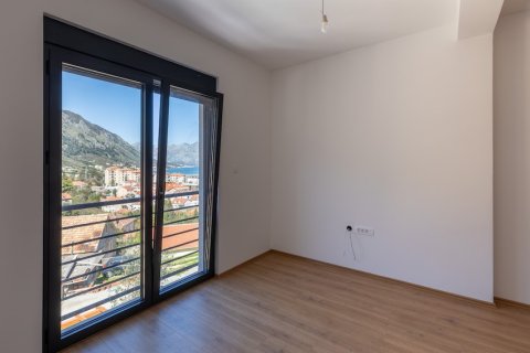 1 dormitorio Apartment en Kotor, Montenegro No. 104756 7