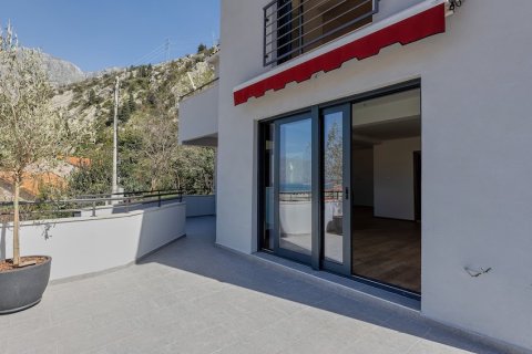 1 dormitorio Apartment en Kotor, Montenegro No. 104756 3