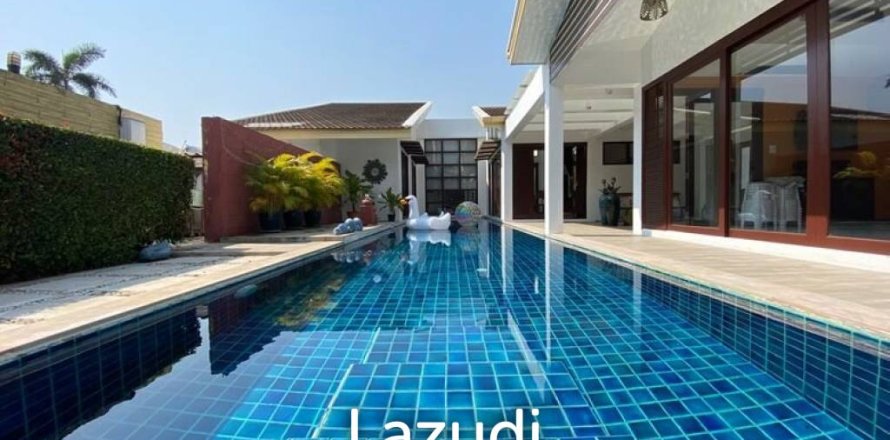 2 bedrooms House in Chiang Mai, Thailand No. 98016