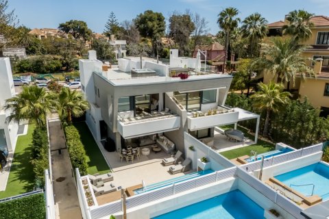 5 dormitorios Villa en Marbella, Spain No. 112226