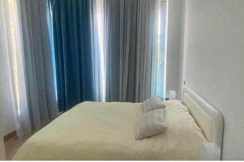 3 bedrooms Apartment in Agios Tychonas, Cyprus No. 33965 9