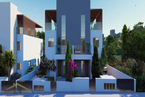4 bedrooms Villa in Paphos, Cyprus No. 39121 3