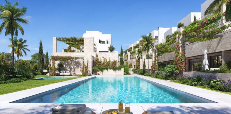 3 dormitorios Apartment en Estepona, Spain No. 109927