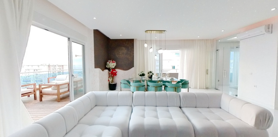 5 rooms Apartment in Mahmutlar, Turkey No. 89265