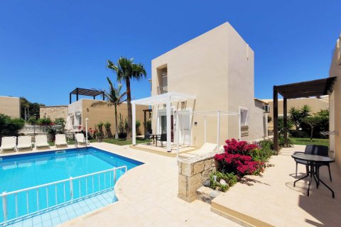 Дом с 2 спальнями в Ханья, Греция №64800 4