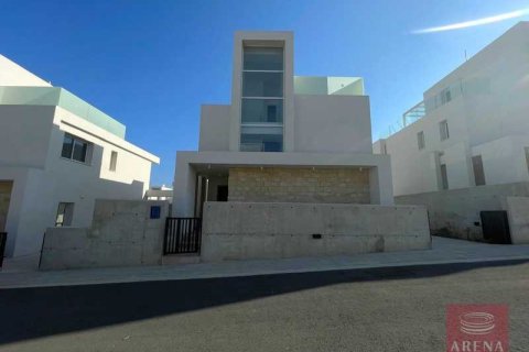 3 bedrooms Villa in Protaras, Cyprus No. 70700 6