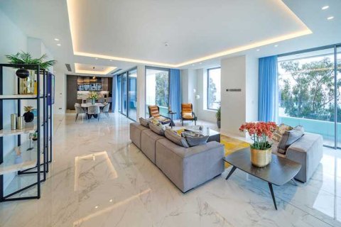 4 bedrooms Apartment in Agios Tychonas, Cyprus No. 65881 2