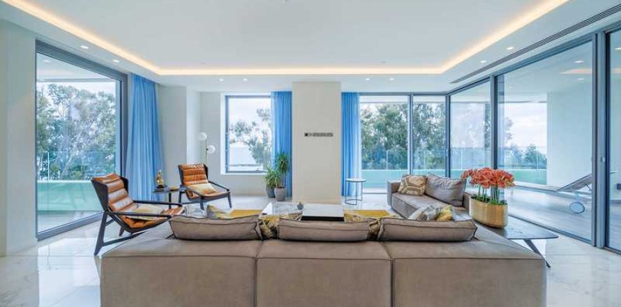 4 bedrooms Apartment in Agios Tychonas, Cyprus No. 65881