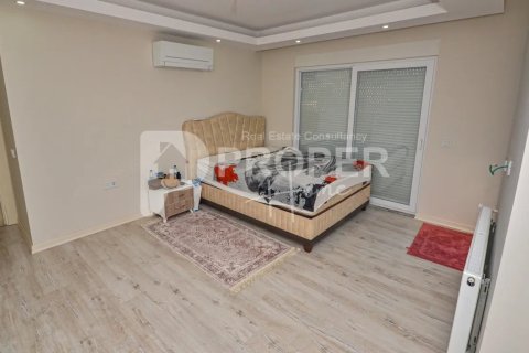 5 rooms Apartment in Thanh Khe, Vietnam No. 11615 13