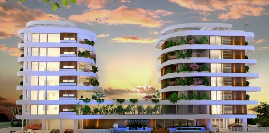 3 bedrooms Apartment in Larnaca, Cyprus No. 105615