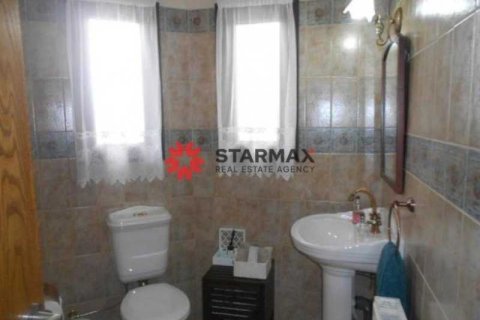 4 bedrooms House in Aradippou, Cyprus No. 82429 7