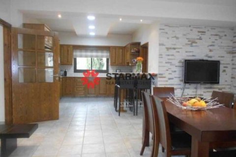 4 bedrooms House in Aradippou, Cyprus No. 82429 9