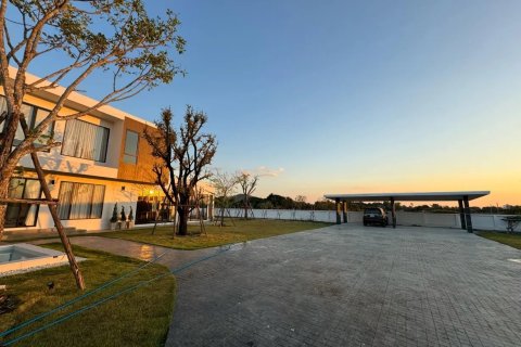 3 bedrooms House in Chiang Mai, Thailand No. 98171 1