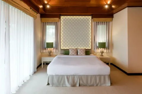 5 bedrooms Villa in Phuket, Thailand No. 84766 10