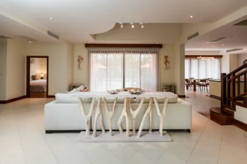 5 bedrooms Villa in Phuket, Thailand No. 84766 16