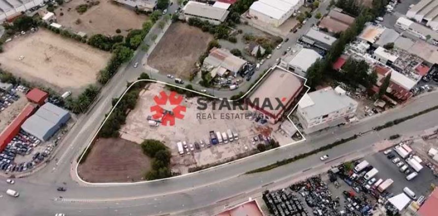 800m² Land in Nicosia, Cyprus No. 82875