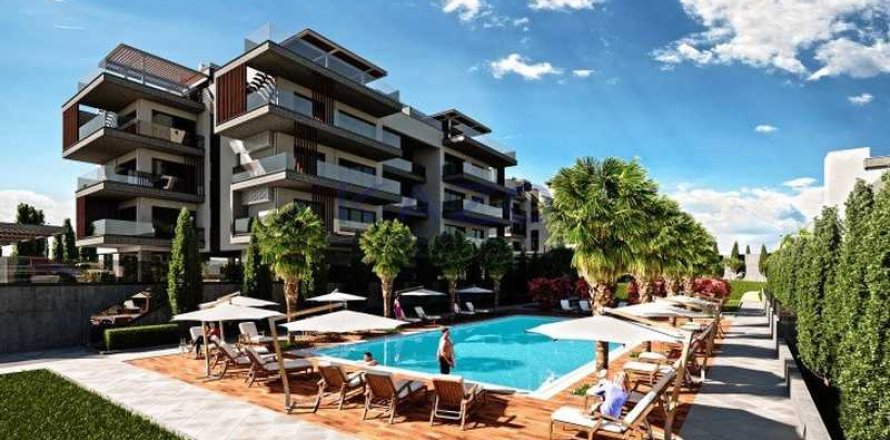 2 bedrooms Penthouse in Mouttagiaka, Cyprus No. 73744