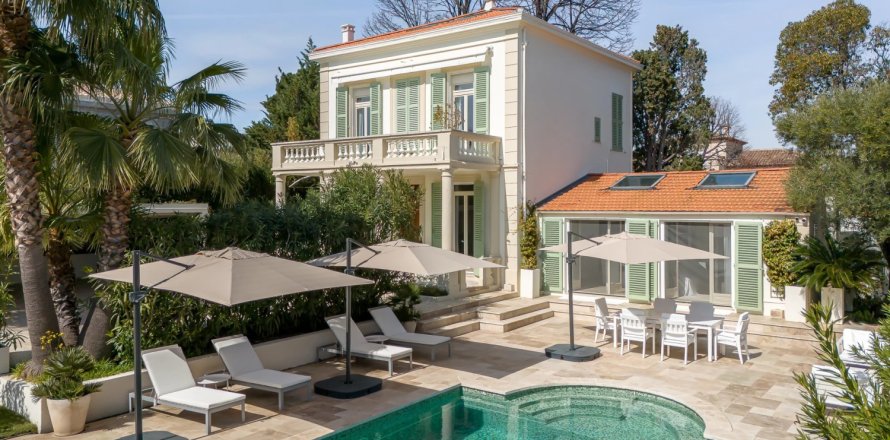 4 chambres House à Antibes, France No. 68764