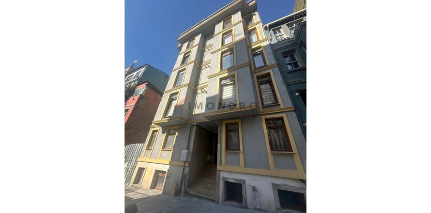 1 bedroom Apartment in Beyoglu, Turkey No. 123365
