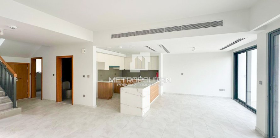 3 bedrooms Townhouse in Phuong Canh, Vietnam No. 94114