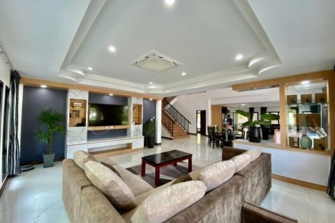 5 bedrooms House in Chiang Mai, Thailand No. 2553 15