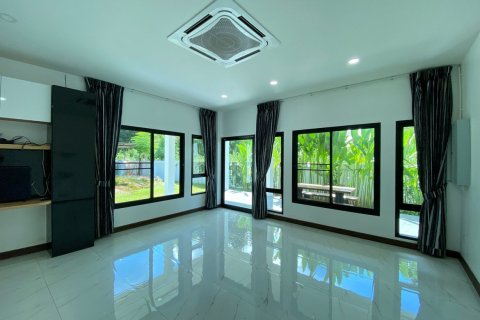 5 bedrooms House in Chiang Mai, Thailand No. 2553 8