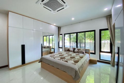 5 bedrooms House in Chiang Mai, Thailand No. 2553 2