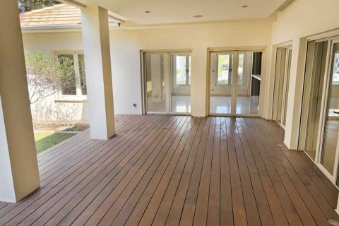 5 chambres House à Strovolos, Cyprus No. 31149 4