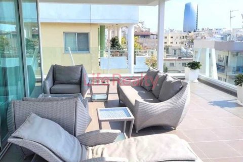 3 bedrooms Penthouse in Limassol, Cyprus No. 102291 8