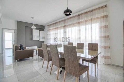 3 dormitorios Penthouse en Mesa Geitonia, Cyprus No. 83604 3