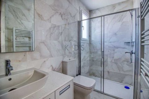 3 dormitorios Penthouse en Mesa Geitonia, Cyprus No. 83604 11