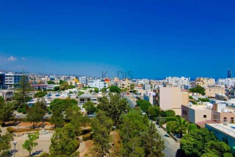 3 dormitorios Penthouse en Mesa Geitonia, Cyprus No. 83604 16