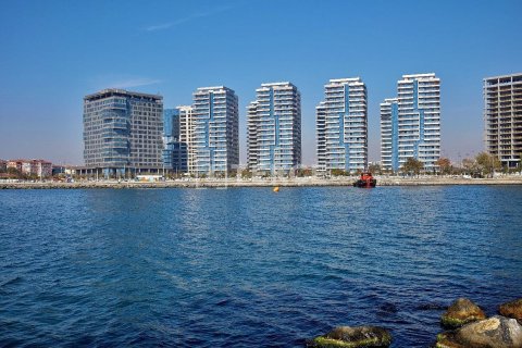 Квартира с 4 спальнями в Стамбул, Турция №128074