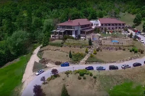 Отель, гостиница 4500м² в Флорина, Греция №107923 1