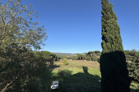 200m² House in Le Plan-de-la-Tour, France No. 73490 5