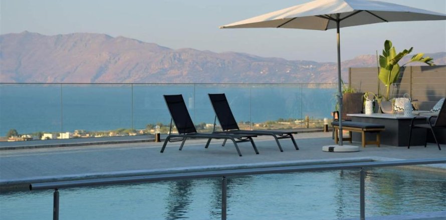 3 bedrooms Villa in Chania, Greece No. 23859