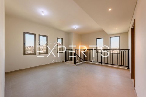 3 bedrooms Villa in Al Mearag City, Vietnam No. 83060 8