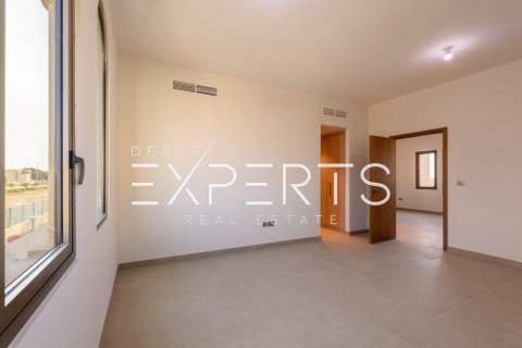 3 bedrooms Villa in Al Mearag City, Vietnam No. 83060 12