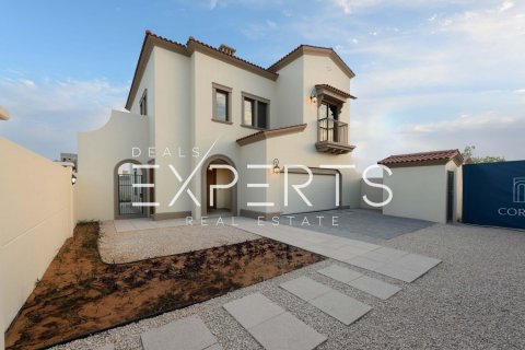 3 bedrooms Villa in Al Mearag City, Vietnam No. 83060 5