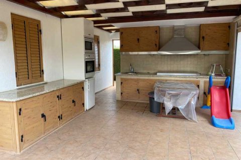 4 bedrooms House in Pyrgos, Cyprus No. 30906 15