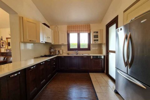 4 bedrooms House in Pyrgos, Cyprus No. 30906 16