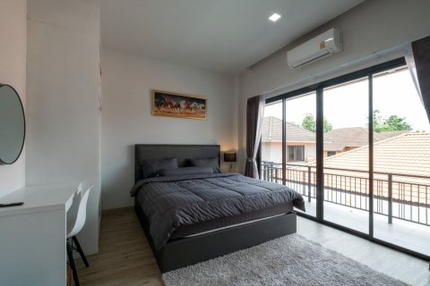 4 bedrooms House in Chiang Mai, Thailand No. 97778 14