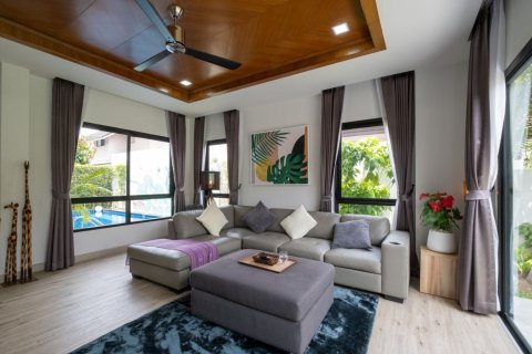 4 bedrooms House in Chiang Mai, Thailand No. 97778 6