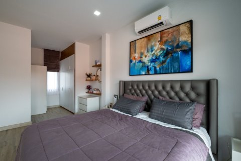 4 bedrooms House in Chiang Mai, Thailand No. 97778 17