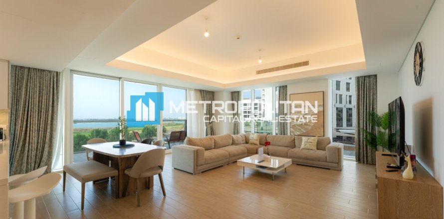 3 dormitorios Apartment en  Yas Island, UAE No. 120968