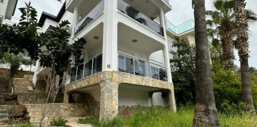 Квартира с 3 комнатами в Аланья, Турция №21464