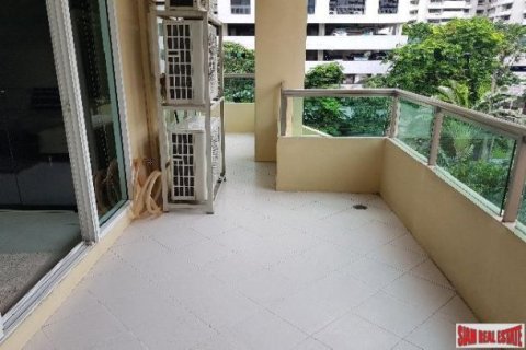 2 bedrooms Apartment in Bangkok, Thailand No. 96823 2